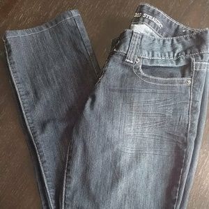 Guess Pismo Straight Jeans size 28